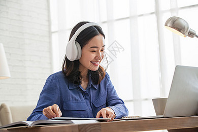 只属于我们的一天 相关产品