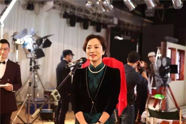 哀乐中年 相关产品