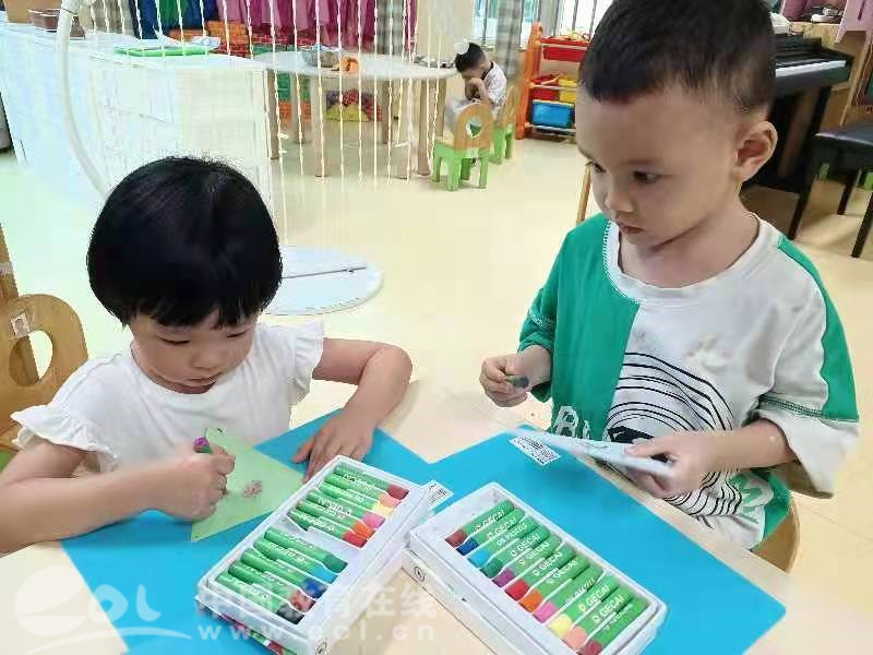 侥幸逃生的司机 相关产品