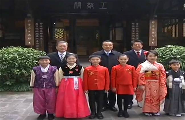 候车室：生命之书 待合室 相关产品