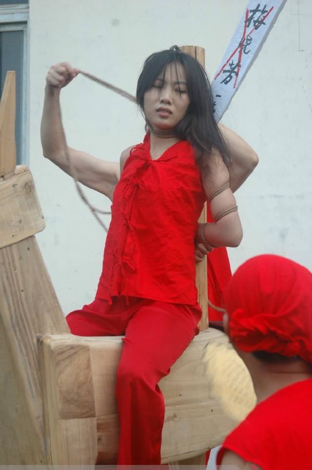 凋零在春天 产品图片