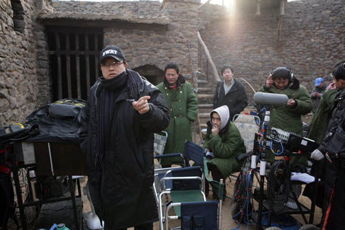 堂下何人 产品图片