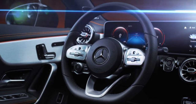 在魔鬼门前 产品主图