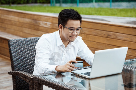 侠僧探案传奇之醉玲珑