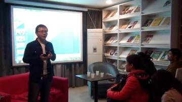 啄木鸟和雨 产品图片